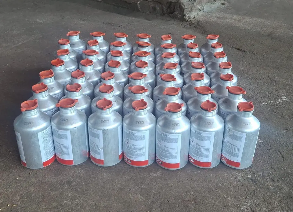 Registro das embalagens do produto fumigante utilizado na operação.